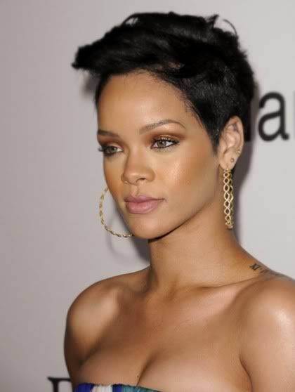 rihannaf.jpg