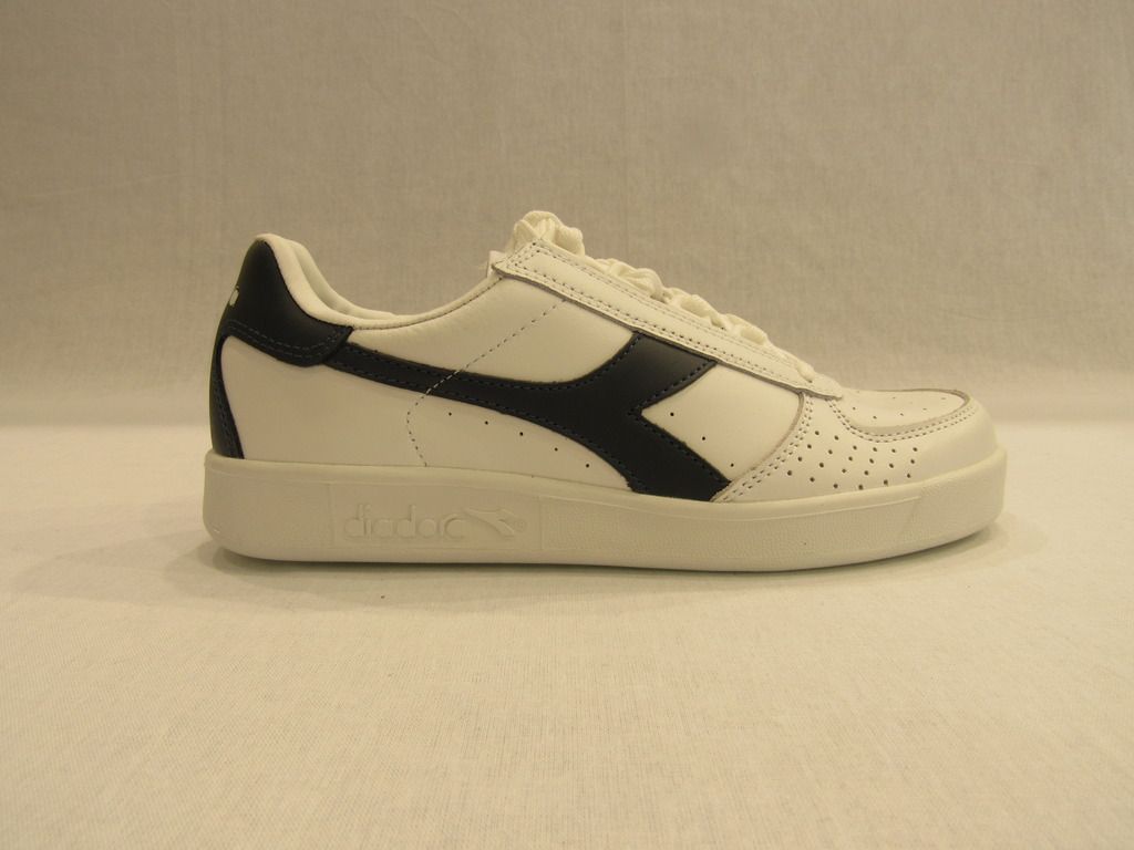 DIADORA B.ELITE 170595 scarpa unisex sneackers colore C5943 bianco con logo blu DIADORA B.ELITE 170595 scarpa unisex sneackers colore C5943 bianco con logo blu